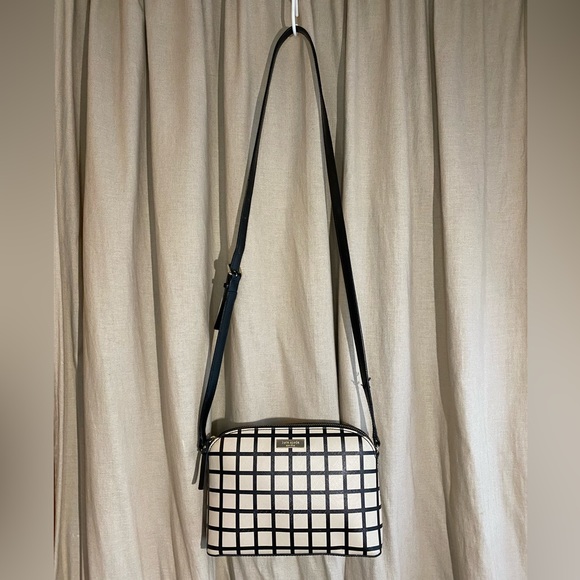 Kate Spade New York Brightwater Drive Hanna Crossbody - Picture 4 of 13